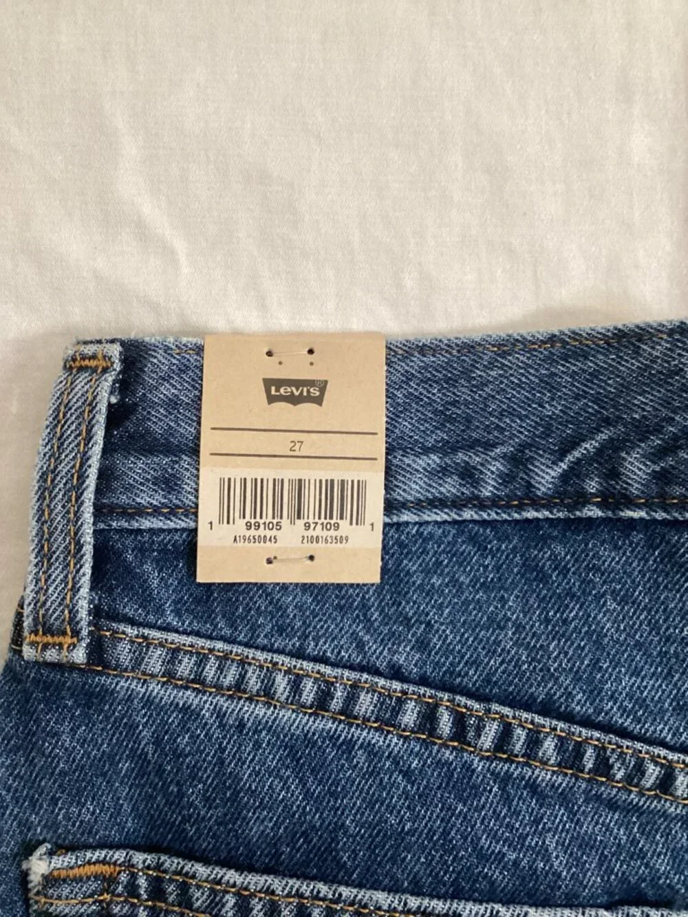 Levi's Blue High-Rise Denim Jean Shorts - Picture 6 of 6